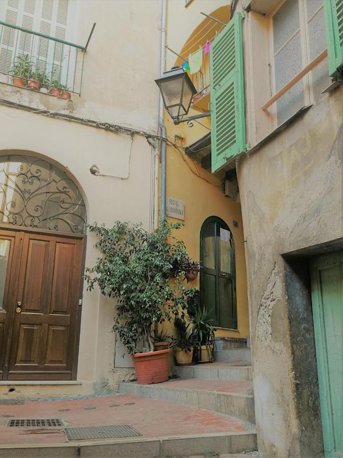 Maison De Ville Typique Mentonnaise Buitenkant foto